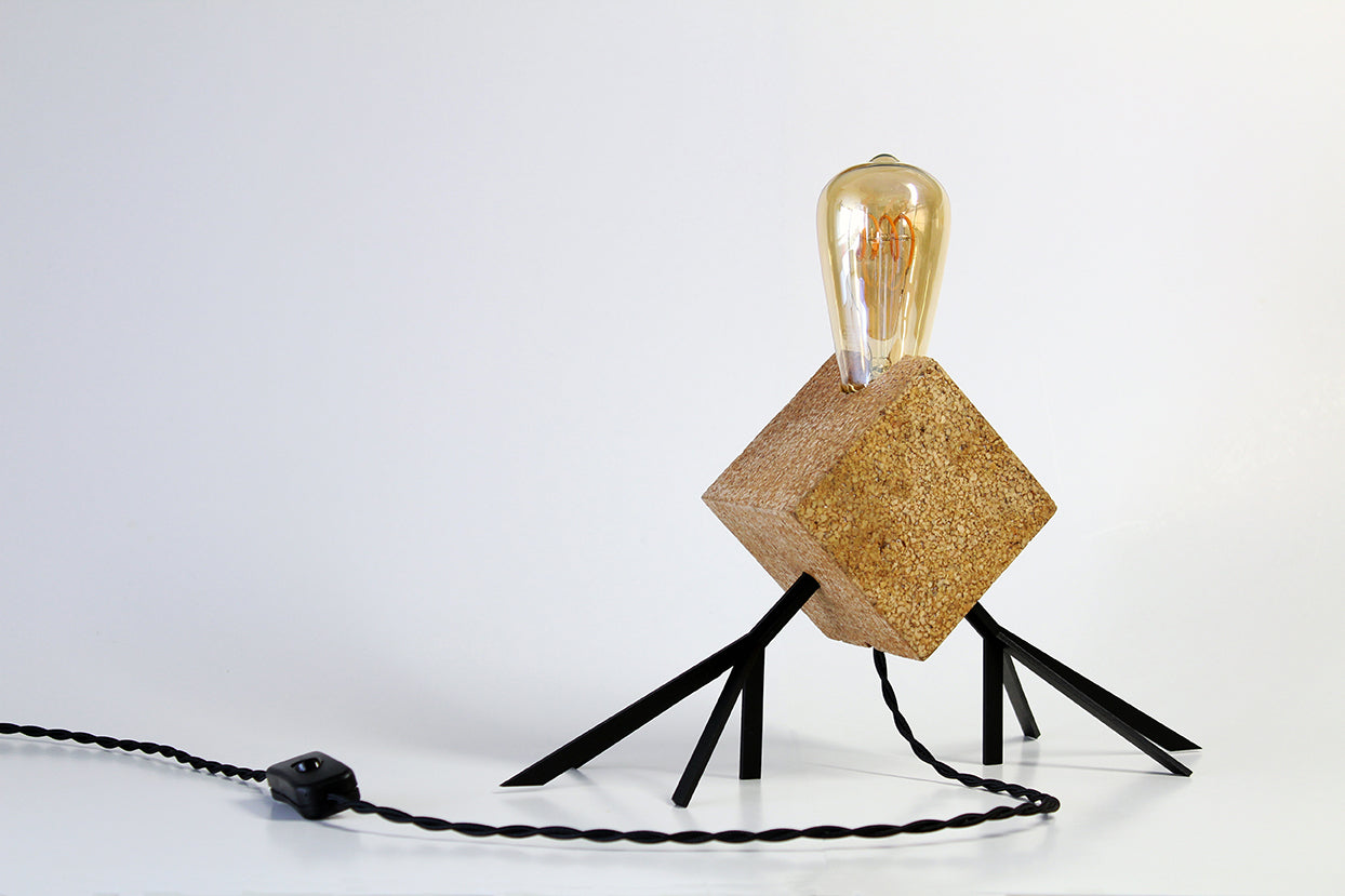 Agaphanto E.T. cork material table lamp | Lamps | Iberica - Pretty things from Portugal