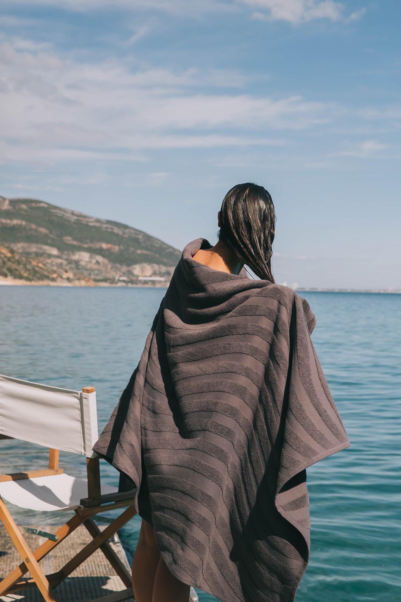 Mar "Wavy" Beach Towel