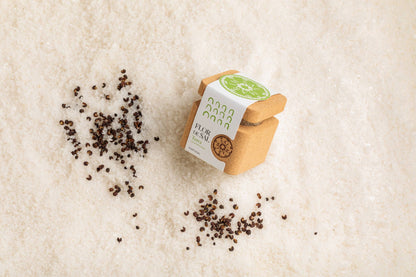 Portuguese Fleur de Sel with aromatic Himalayan Timut pepper